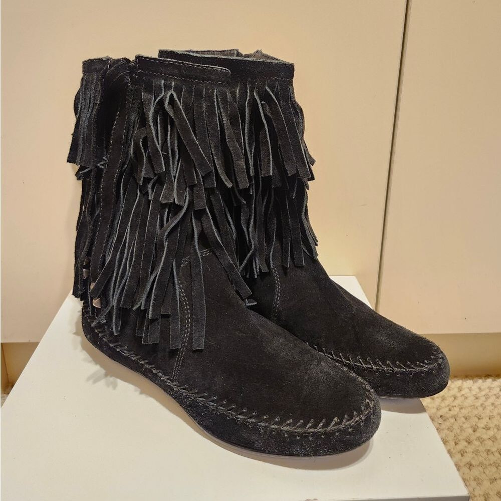 Vintage Mint Y2K Juicy Couture Black Suede Fringe Hard Sole Moccasin Boots Sz.7